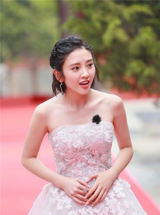 《我們來了》唐藝昕來了！ 文藝鬼馬能否爆發綜 2