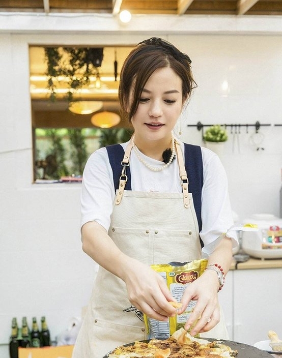 中餐廳趙薇黃曉明發(fā)生口角 20年好友變仇敵 4