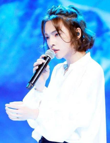 《偶像練習生》證據性表明!男生化妝后簡直是換頭!從鳳姐變仙女 5