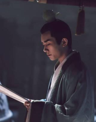 易烊千璽曬照慶祝殺青，照片上卻有亮點！ 3