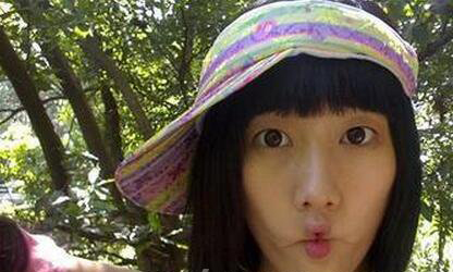 劉美含整容成“電眼”劉美含整容前后照 4