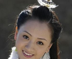 楊蓉整容前后對比照曝光 整容后連親媽都認不得 5