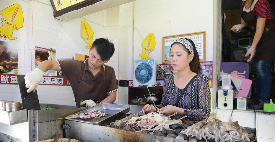 成都最美極品“魷魚西施” 靠臉吃飯成了加盟店 4