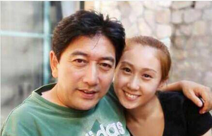 水均益為什么離婚?傳遇美女記者棄糠糟之妻被罵負心漢 9