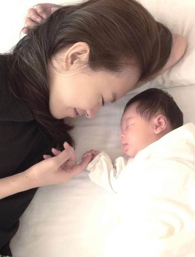 張蕓京女裝的驚人轉變 假小子變真女神 4