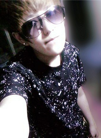 本兮的男朋友資料照片曝光 本兮的男朋友吻照是真的嗎？ 5