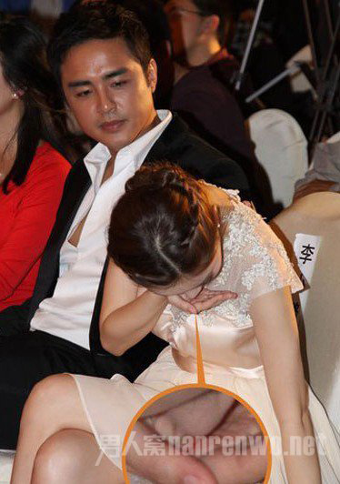 李小璐吐血驚呆眾人 李小璐身體抱恙發布會當場吐血 1