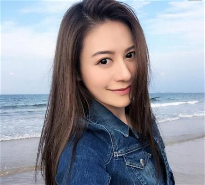 江若琳走光照露衛生巾 穿著性感身材火辣頻頻春光大泄 3