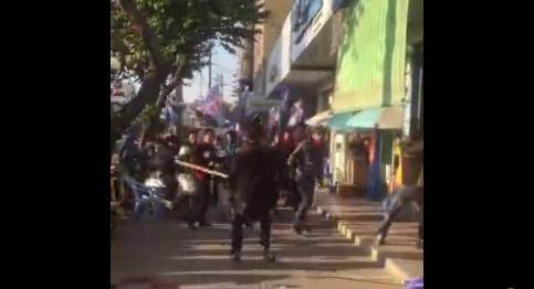 餓了么和美團員工街上互毆 手持棍棒場面幾近失控 3