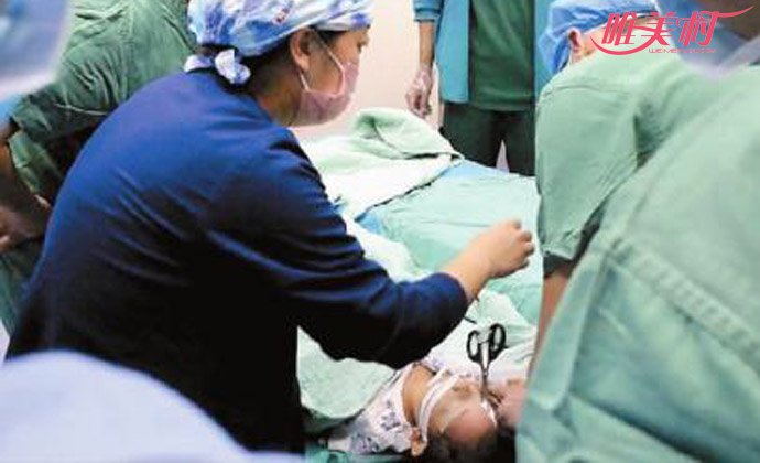 2歲女童眉骨戳進剪刀 兇險經過曝光女童疼痛到已麻木 1