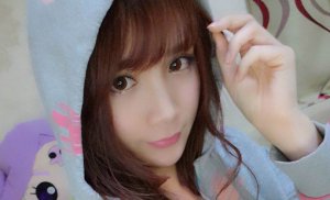 覃霓新浪微博是什么 被拒后又勇敢站上舞臺尋愛