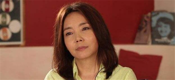 辛曉琪請看護被劫財 腿斷打石膏一人無助痛苦惹人憐 2
