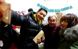 黃曉明逛街遭尬問 還原教主兩度遭尬問詳細(xì)經(jīng)過讓人捧腹大笑