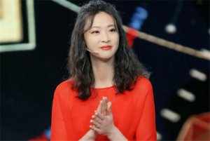 惠若琪近照曝光 現(xiàn)身機(jī)場紅衣亮眼盡顯曼妙身材