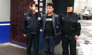 男子網評交警被抓 為宣泄怨氣在網上大肆辱警相當過分