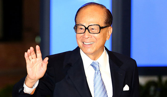 李嘉誠對許家印的評價 從鋼鐵工人成為首富離不開一個人 3