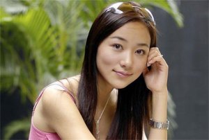 韓雪家庭背景太恐怖 個個來頭不小家世顯赫讓人震驚