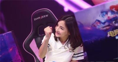 miss排位日記緊身衣漏溝 miss為什么叫排卵女王 4