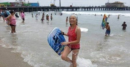 林妙可夏威夷泳裝照引熱議 14歲林妙可胸部照片/曬泳裝照 3