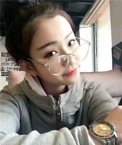 v5師張師的爸爸是誰干什么的 v5師張師家庭條件簡介 2