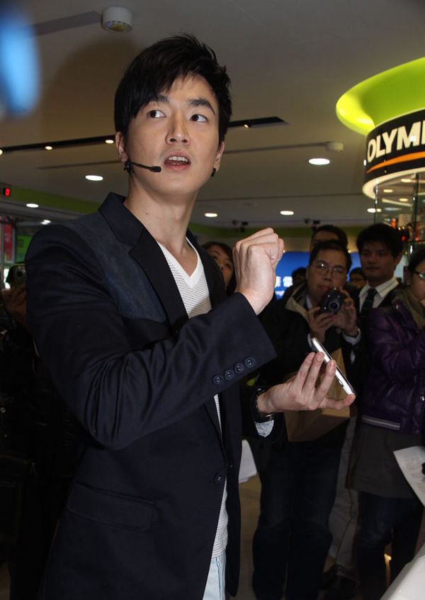 蝴蝶姐姐男友李沛旭個人資料簡歷 蝴蝶姐姐是不是整容了 2