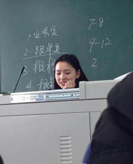 四川美女教師似劉詩詩 像劉詩詩的美女老師資料及照片 6
