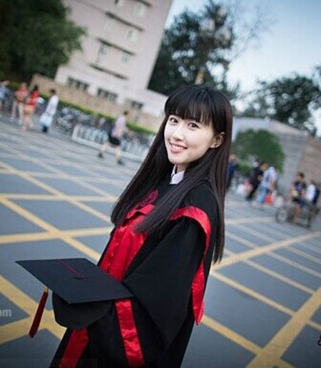 人大女神康逸琨男友個人資料簡歷 人大女神康逸琨素顏私照 1