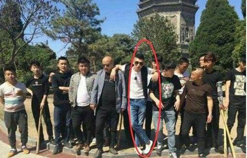 天佑在唐山酒吧被打為什么 mc天佑被打照片 7