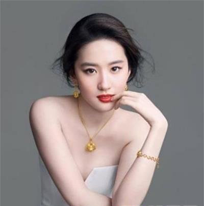 王思聰怎么評價劉亦菲的 劉亦菲最新絲襪圖片 6