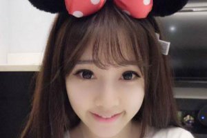 馮提莫黑歷史扒皮有哪些 整容+陪睡私下真的很不檢點嗎