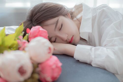 網絡紅人張依依個人資料及照片 張依依微博雀男新照 6