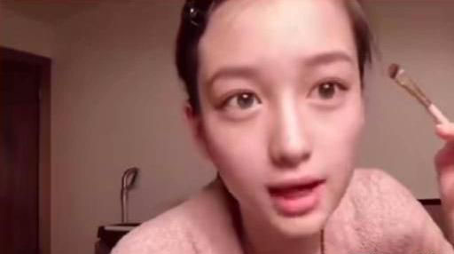 網紅Susan蘇妝容怎么畫 網紅Susan蘇化妝教程詳解 3