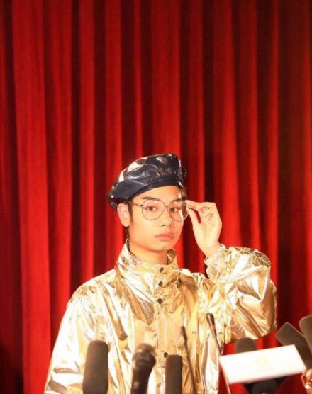 小吳拍時尚大片 網友P圖撞臉多位男星 2