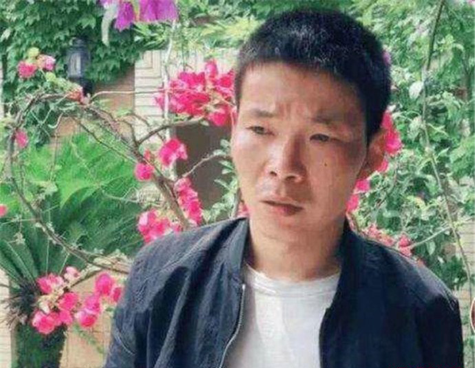 抖音忠哥為什么變臭了 抖音忠哥個人資料背景 2