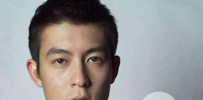男生頭發(fā)硬適合什么發(fā)型 4