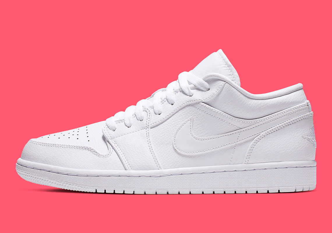 Air Jordan 1 Low “Triple White”最新的小白鞋 3