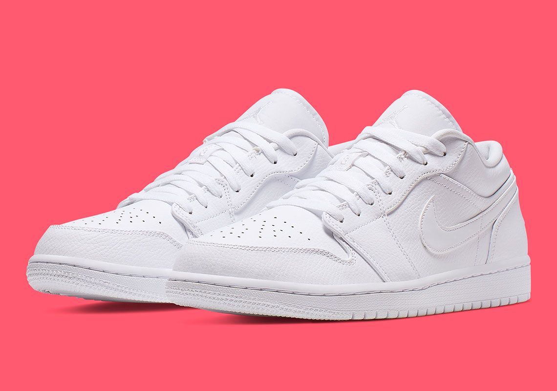 Air Jordan 1 Low “Triple White”最新的小白鞋 1