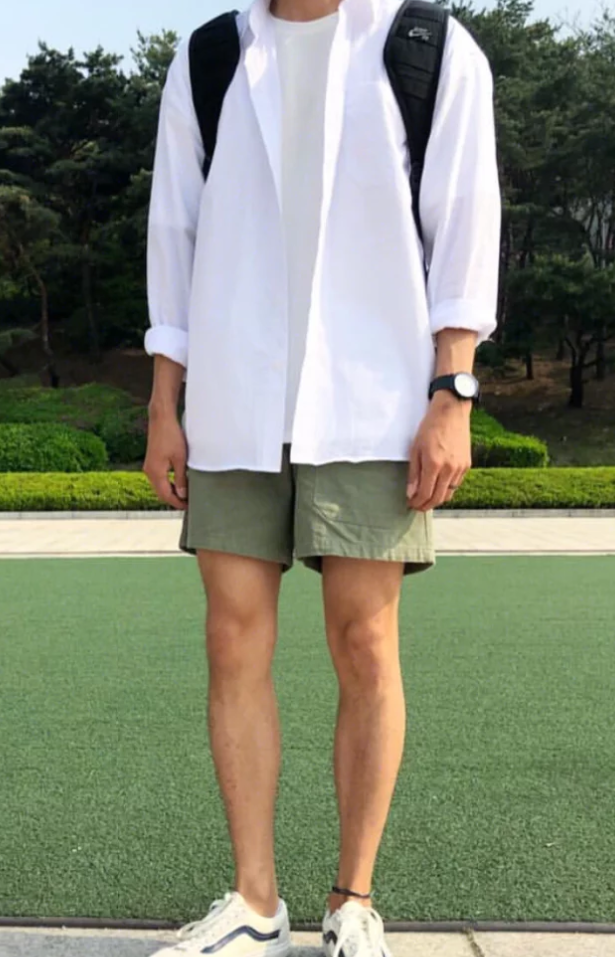 夏季男生白襯衫怎么搭配 適合夏天的味道 4