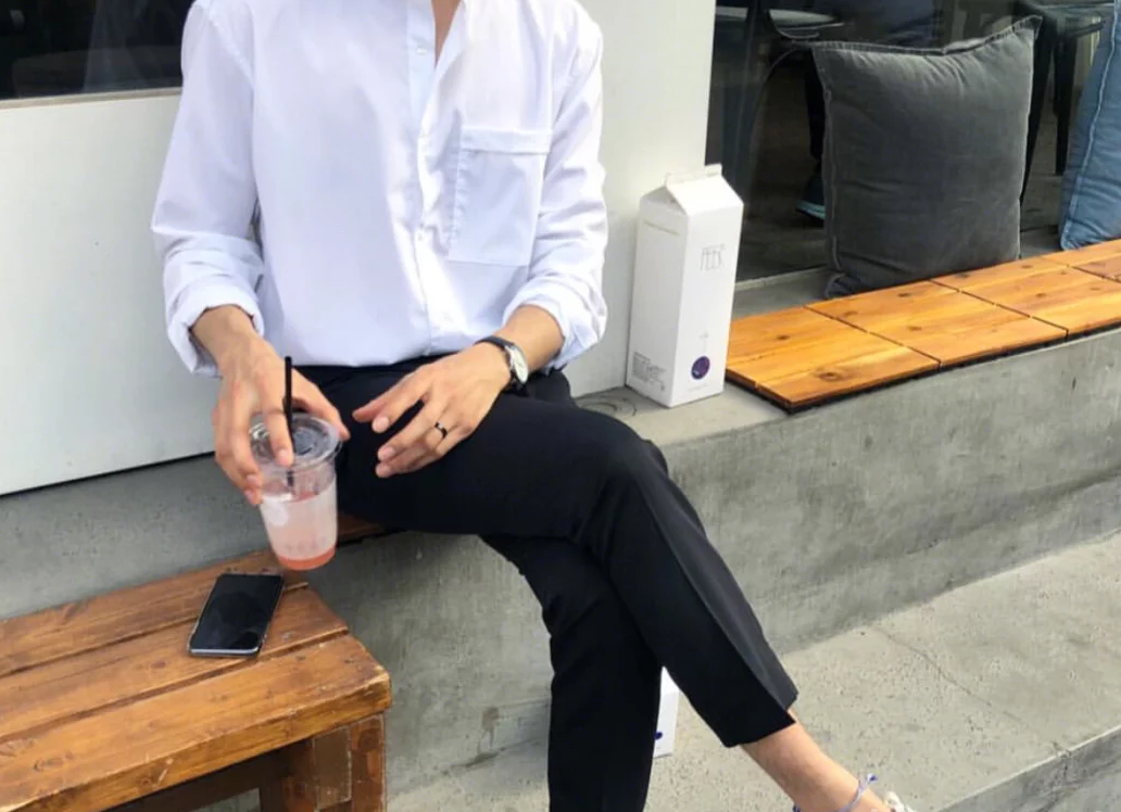 夏季男生白襯衫怎么搭配 適合夏天的味道 3