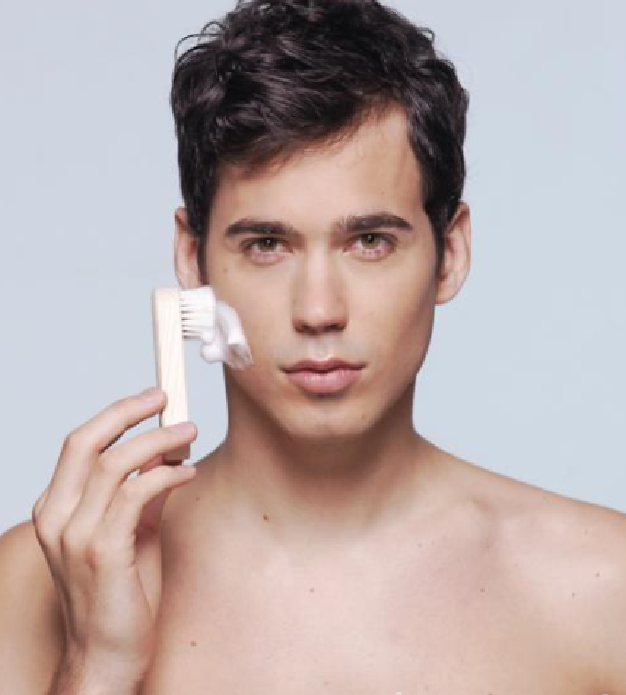 夏季男生怎么護膚 做好清潔是護膚一步 4