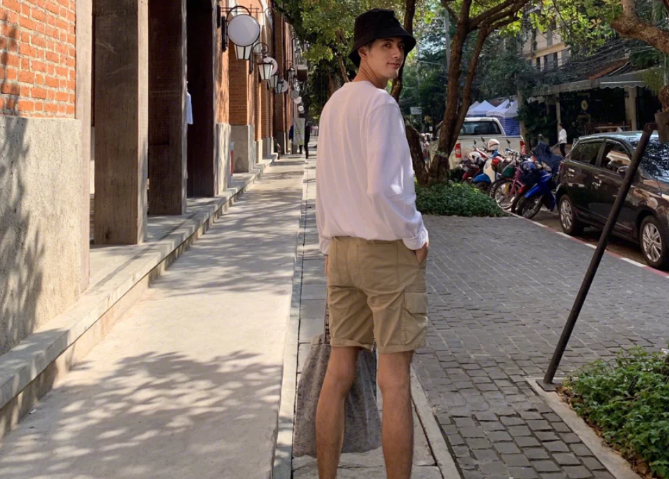 夏季街拍個性潮男出街的搭配 3