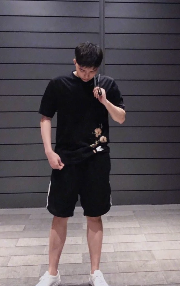 夏季男生服裝搭配原則 極簡風格搭配 4