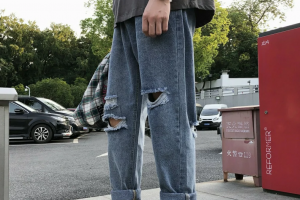 男生夏季服裝搭配 牛仔褲和鞋子怎么搭配