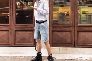 男生夏季街拍時尚短褲的搭配
