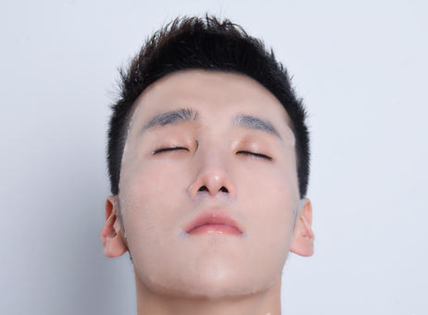 男士護膚三部曲 怎么判斷皮膚缺水 3