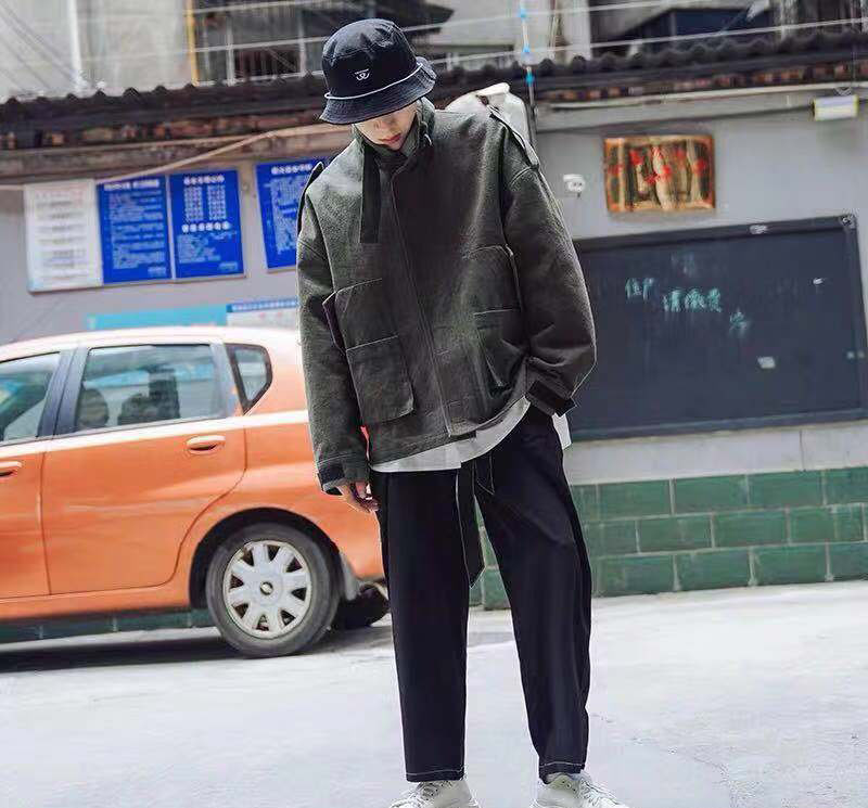 秋季男生工裝外套怎么搭配 不同的風(fēng)格不同的潮流 3