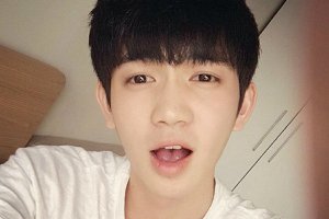 男生發(fā)型高中生 適合高中生的男生發(fā)型圖