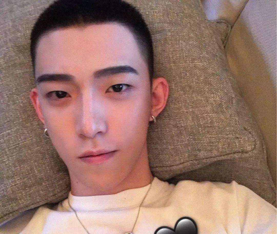 學(xué)生黨男生發(fā)型 開學(xué)季學(xué)生發(fā)型推薦 3