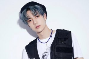 男生染什么顏色頭發(fā)好看 看男明星染發(fā)色