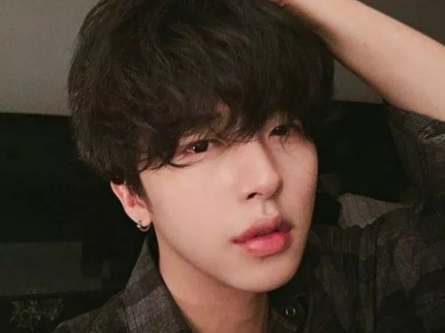 男生燙發(fā)傷頭發(fā)嗎 男生第一次燙發(fā)要注意什么 1